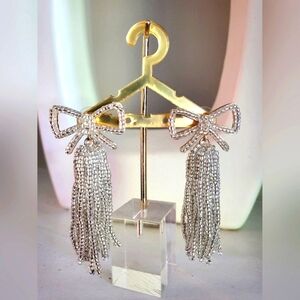 Clear Bow Sead Bead Dangle Earrings